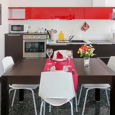 Casa Ilaria 100s דירה *
